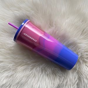 ⭐️SALE⭐️ Starbucks 2021 Watercolour Wave Cold Cup/Tumbler